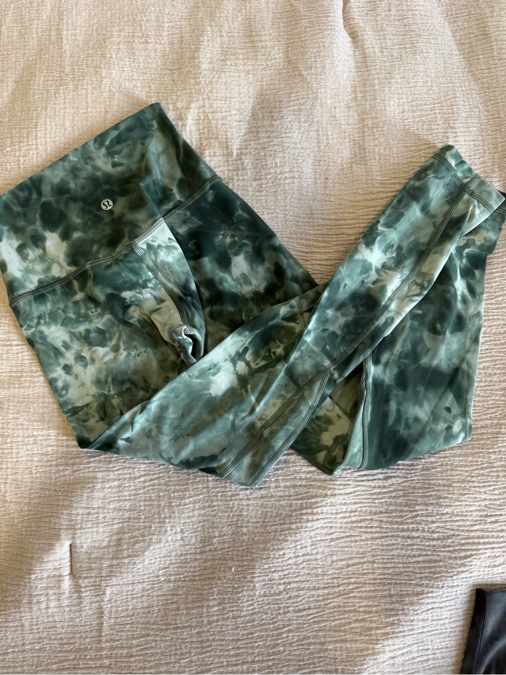 Lululemon womens Green Tie-Dye Leggings